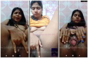 Squirting And Fingering At Its Peak Everytime Her Bf Is Insisting And Saying “CHUT KO FAADD”